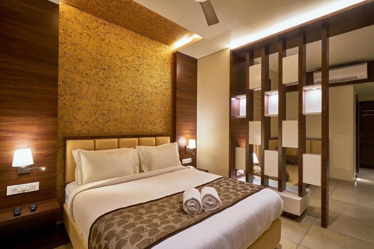 Hotel Shlok Kolhapur Eksteriør billede