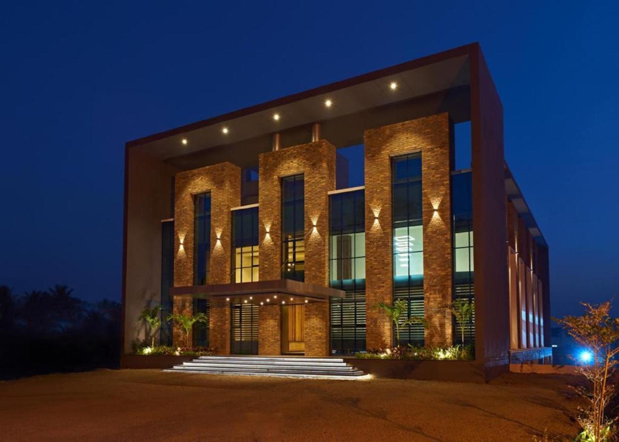 Hotel Shlok Kolhapur Eksteriør billede